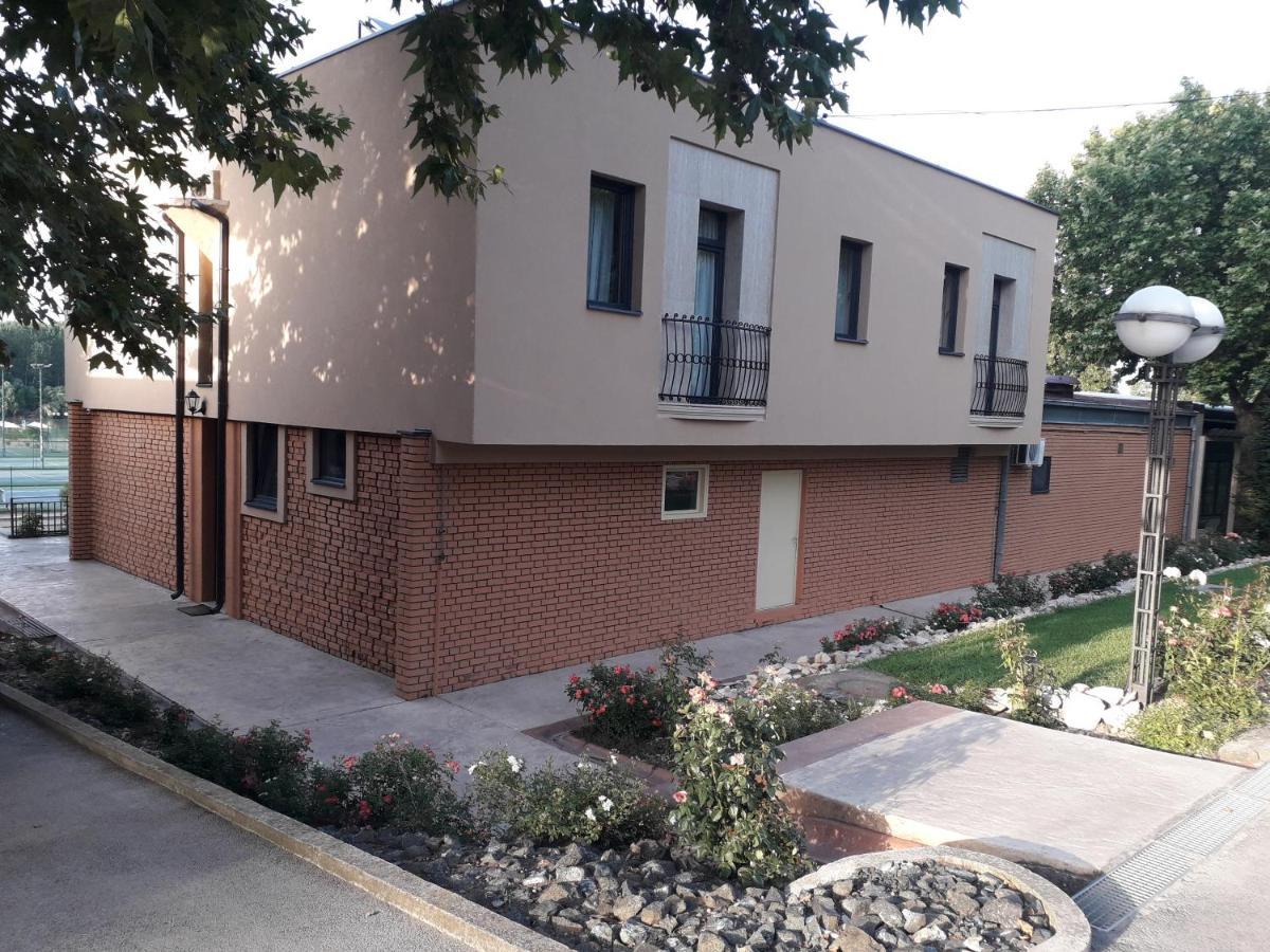 Hotel Marina Oasa Grocka Εξωτερικό φωτογραφία