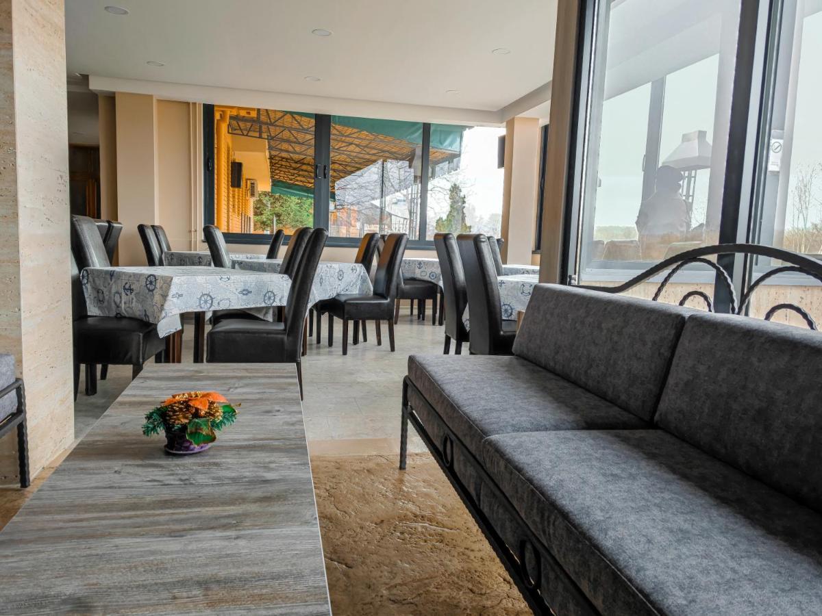Hotel Marina Oasa Grocka Εξωτερικό φωτογραφία