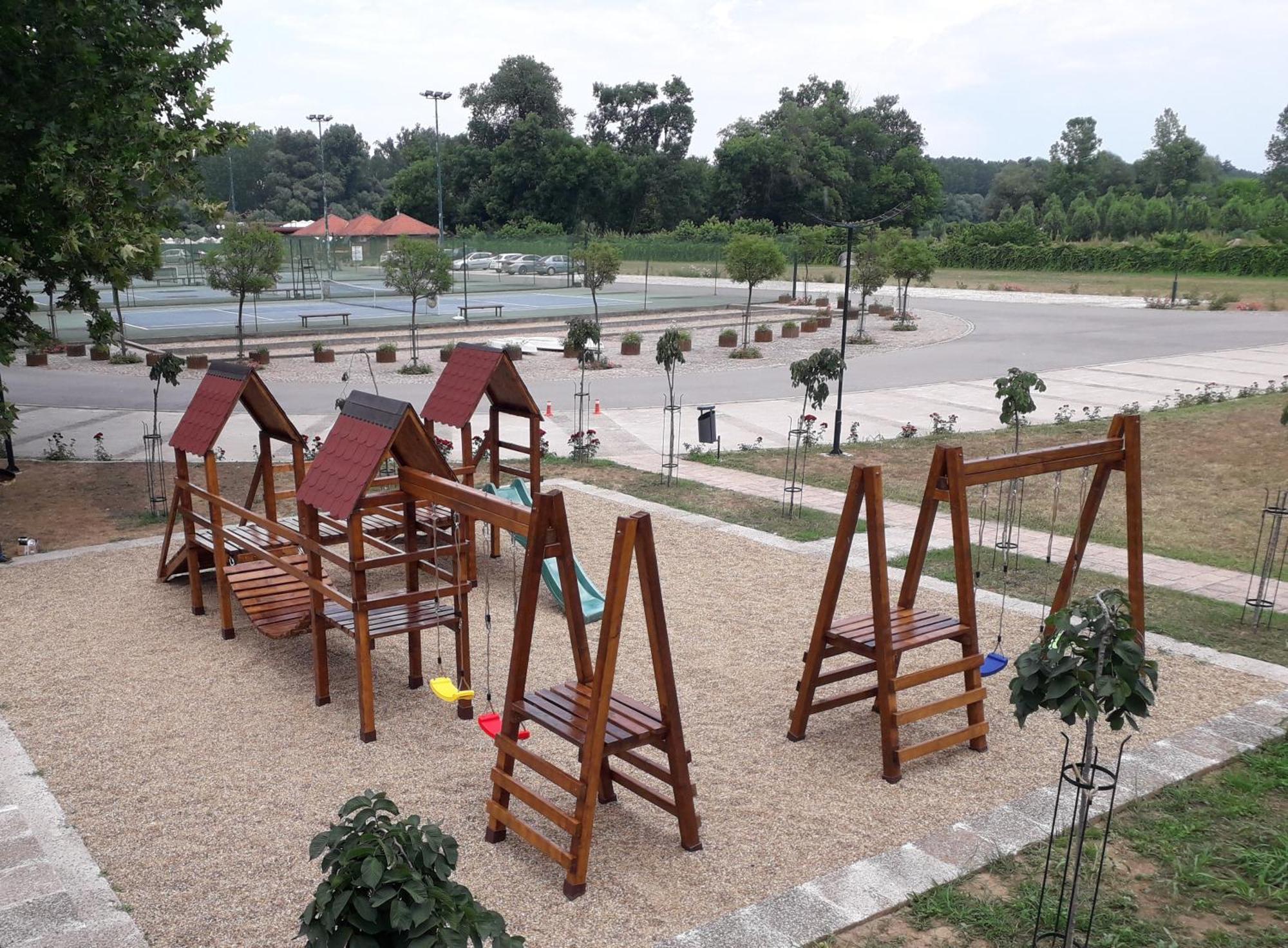 Hotel Marina Oasa Grocka Εξωτερικό φωτογραφία